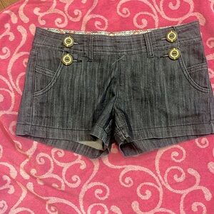 Zana Di gold button shortie shorts. Size 7 jr.